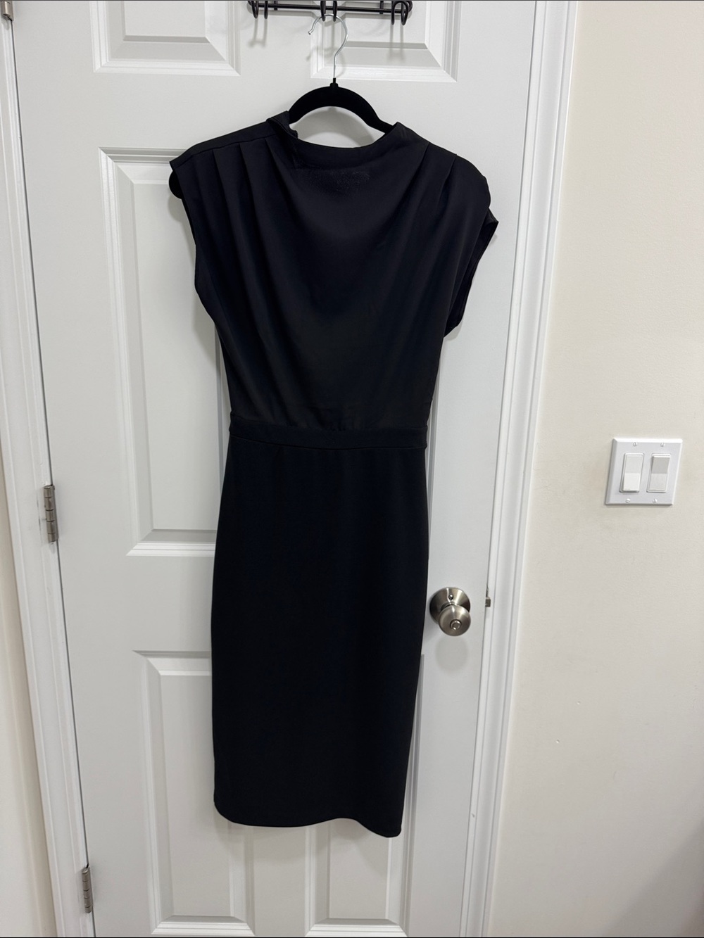 Express Black Cap-Sleeve Midi Sheath Dress